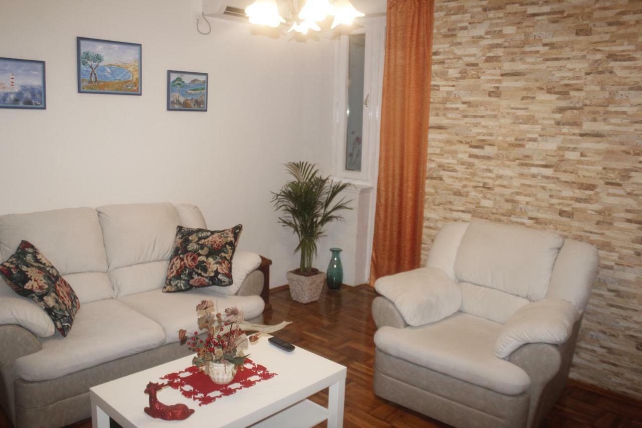 Apartman Jadranka Njivice Exterior photo