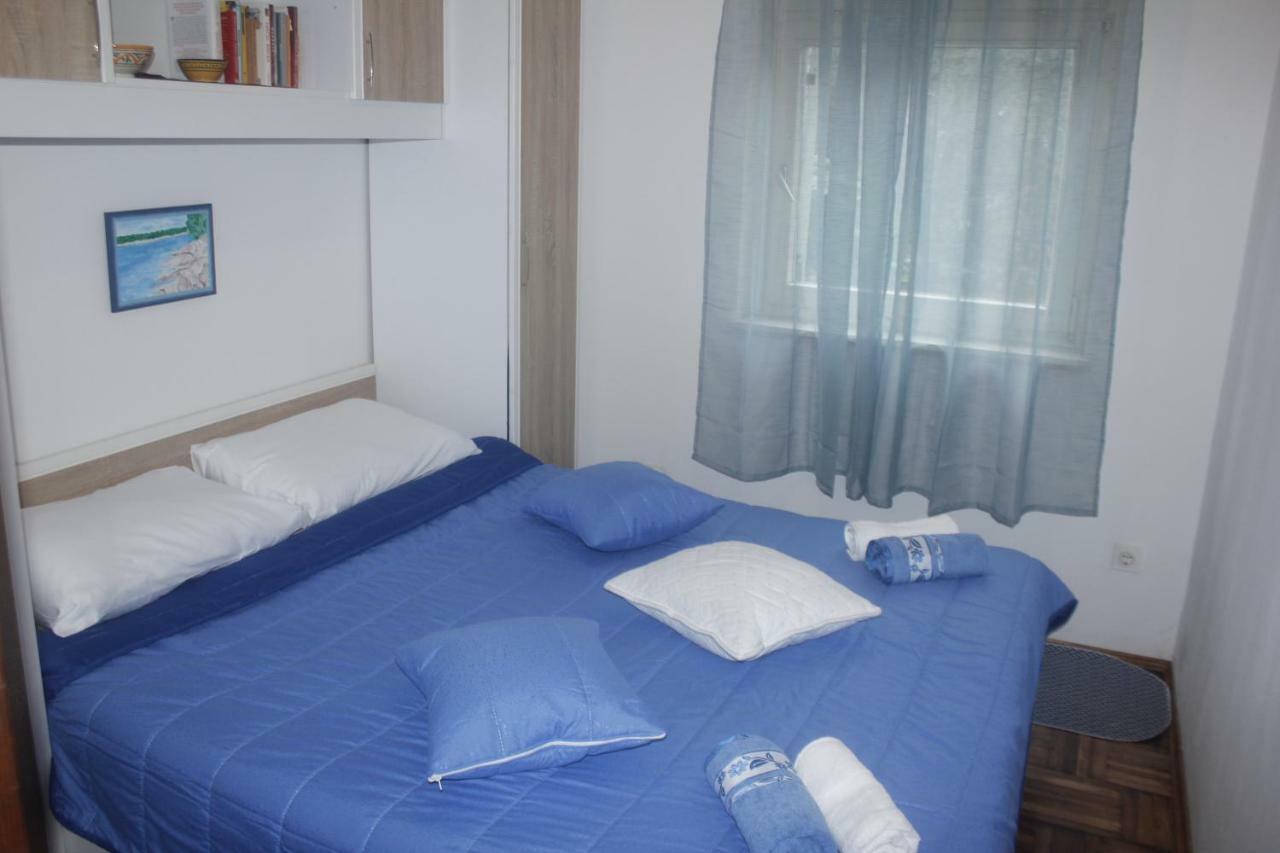 Apartman Jadranka Njivice Exterior photo