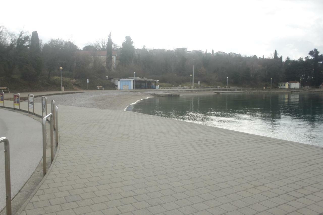 Apartman Jadranka Njivice Exterior photo